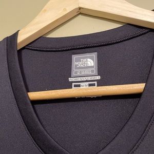 The North Face - Long sleeve - Size medium